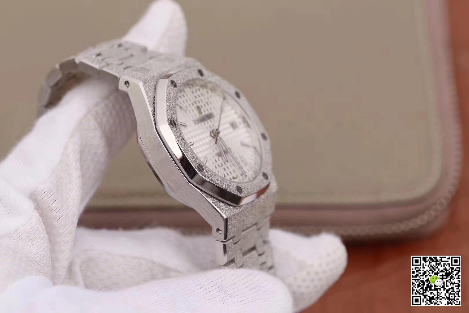 Replica Audemars P1g*et Royal Oak 15454BC.GG.1259BC.01 1:1 Best Edition JH Factory Silver Dial