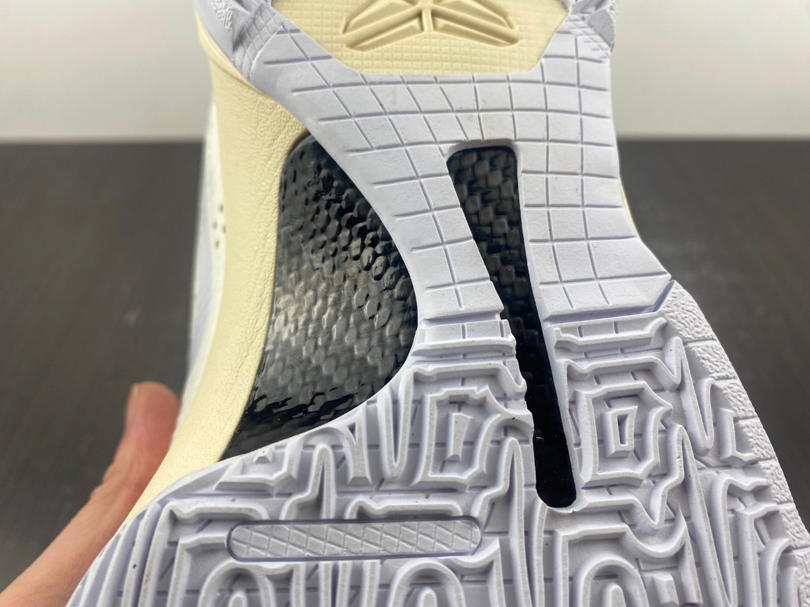 Off-White x Nike Kobe 5 custom