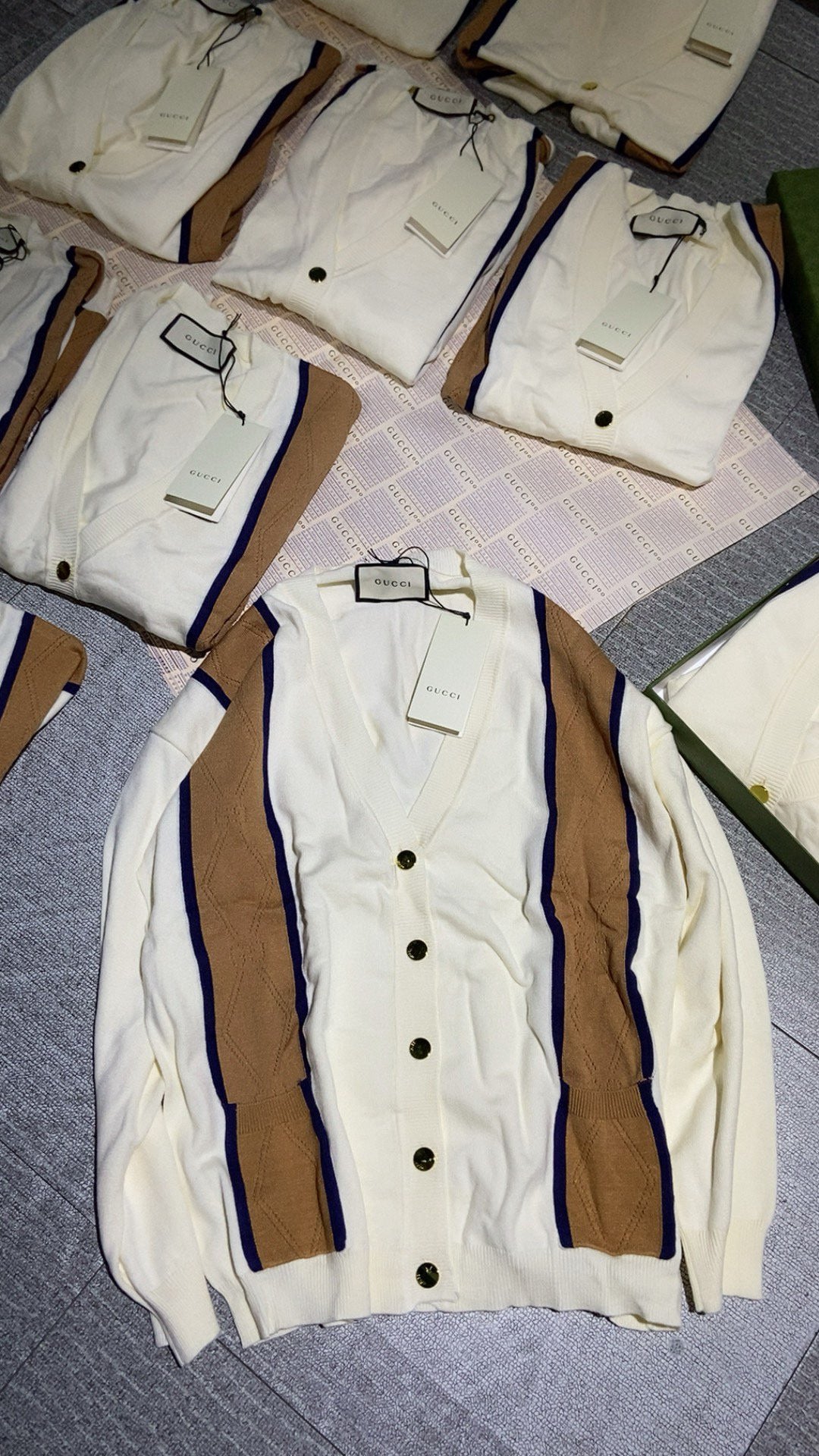 Gvc*1 Cardigan