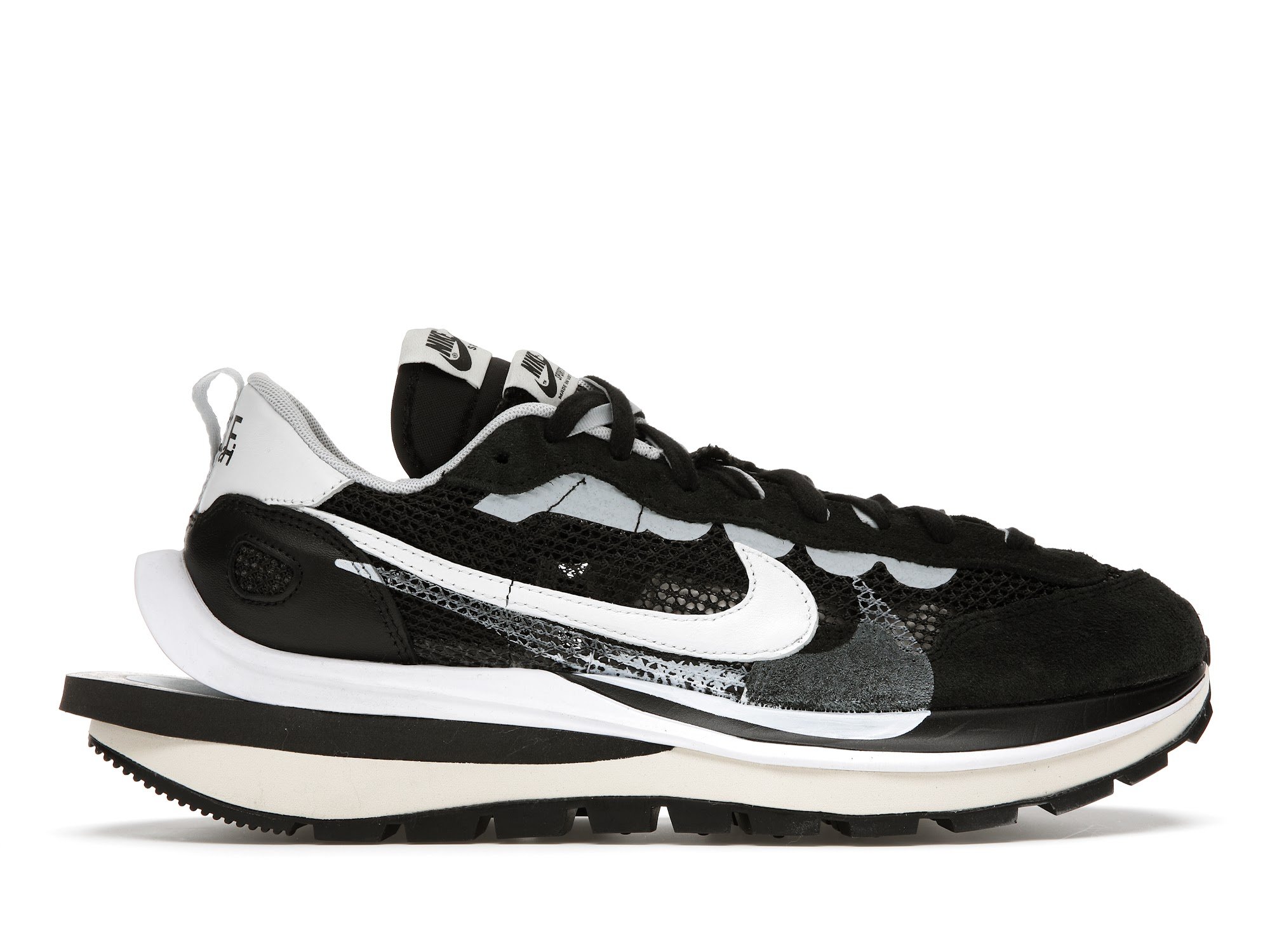 Nike Vaporwaffle, Sacai Black White