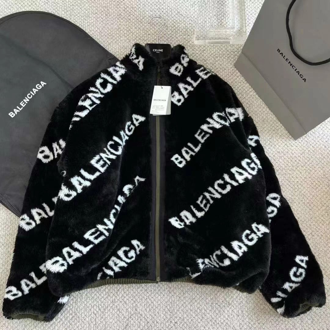 Ba1en*iaga Reversible Jacket