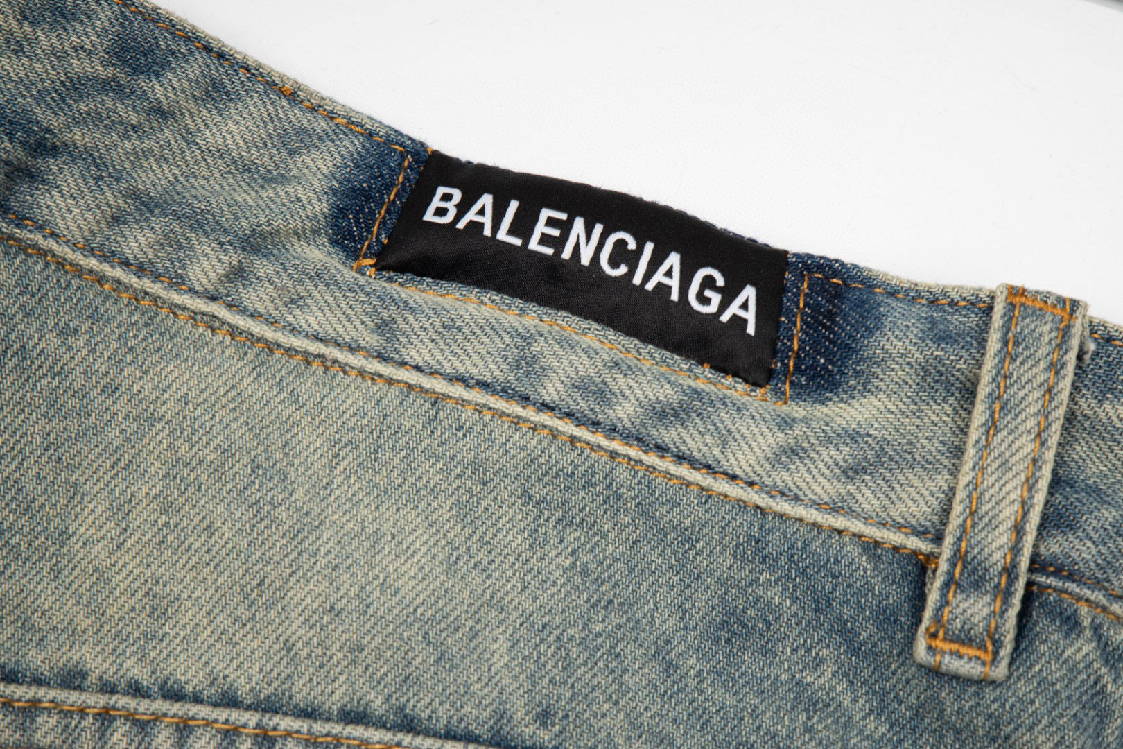 Ba1en*iaga Jeans