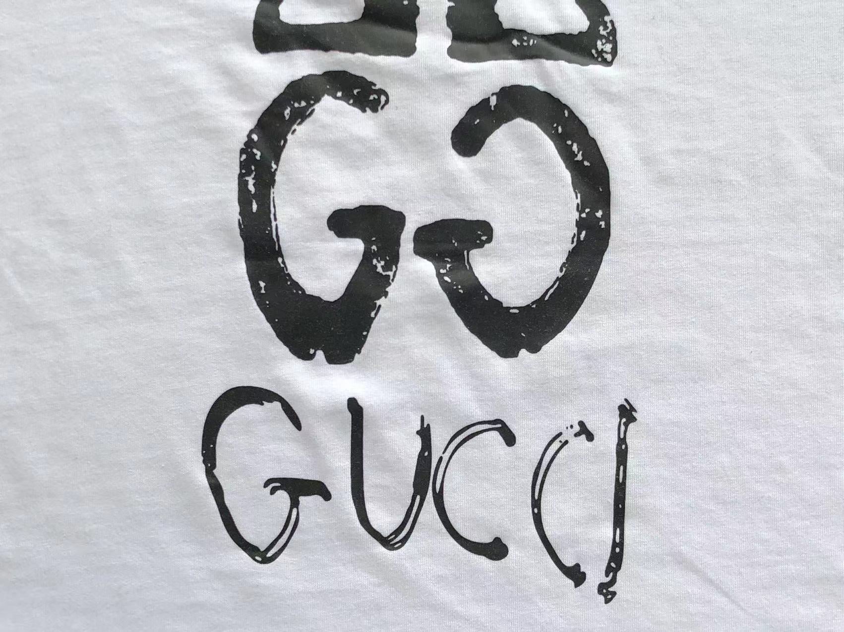 Gvc*1 x Ba1en*iaga T-shirt