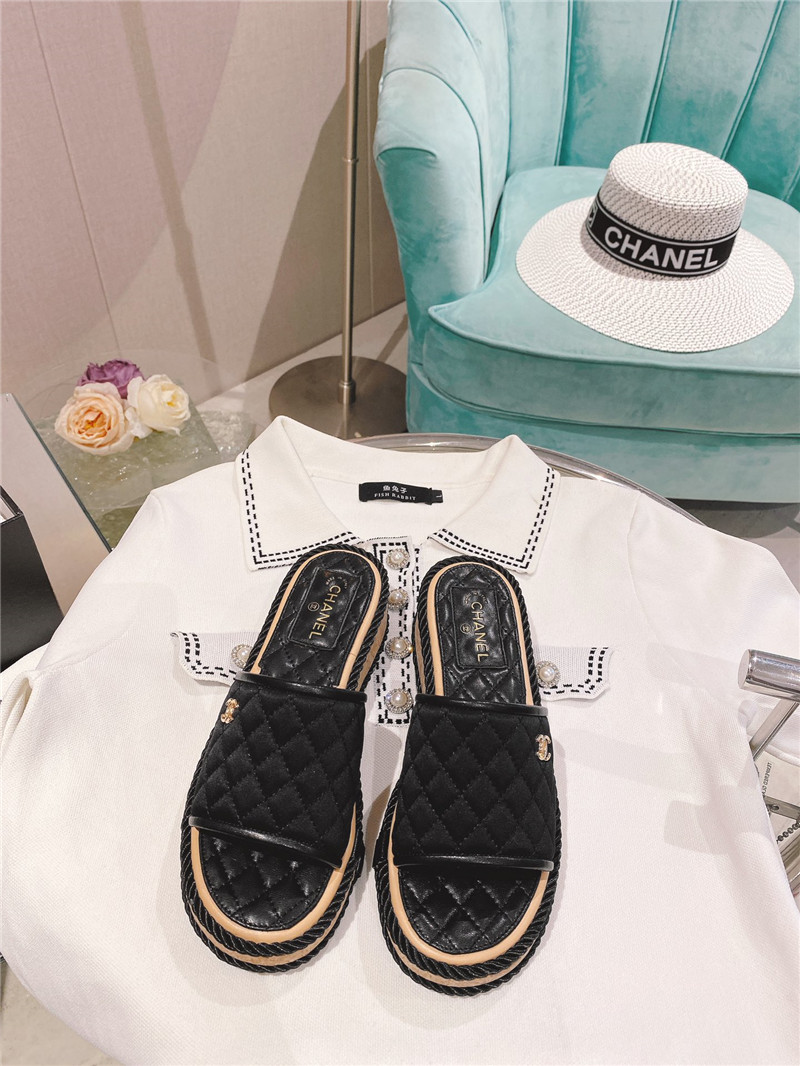 Ch**el flat platform slippers