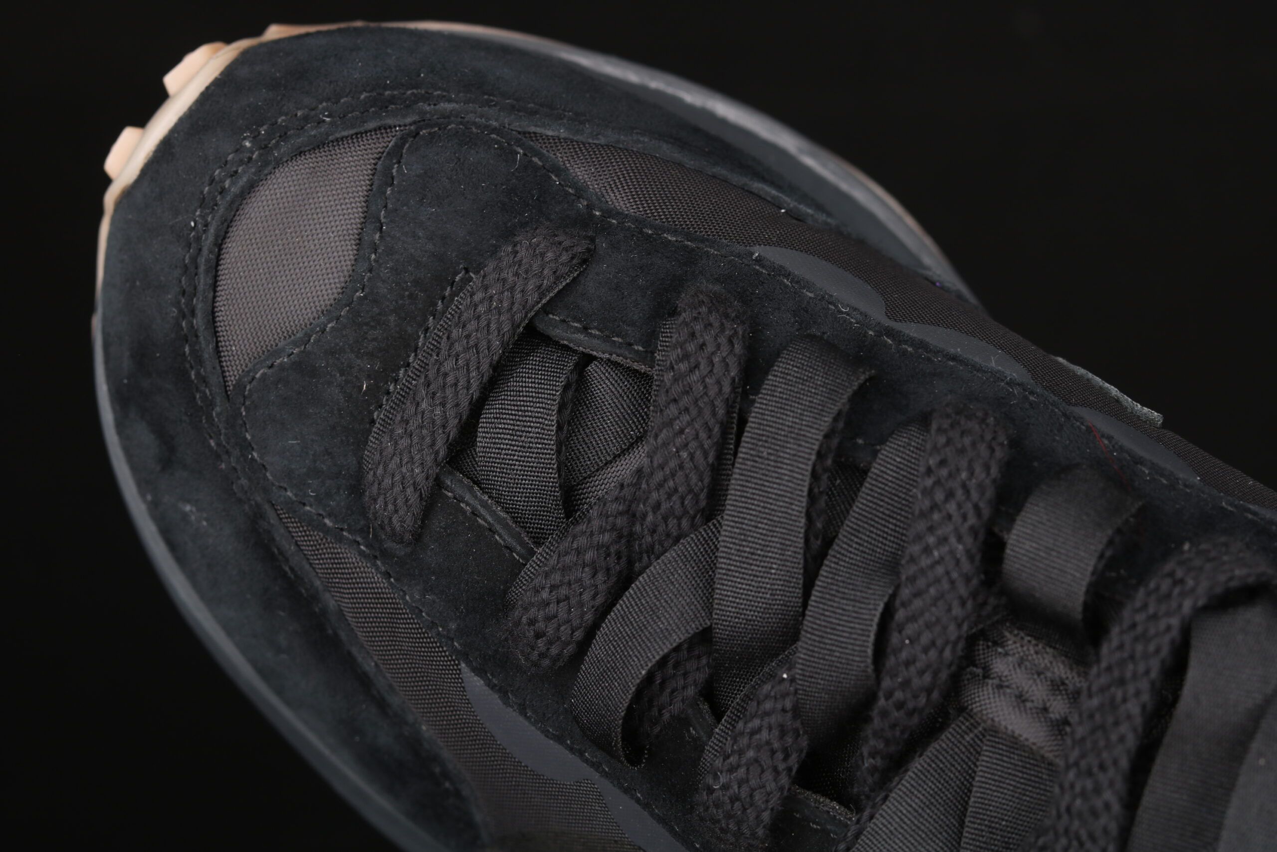 Nike Vaporwaffle, Sacai Black Gum