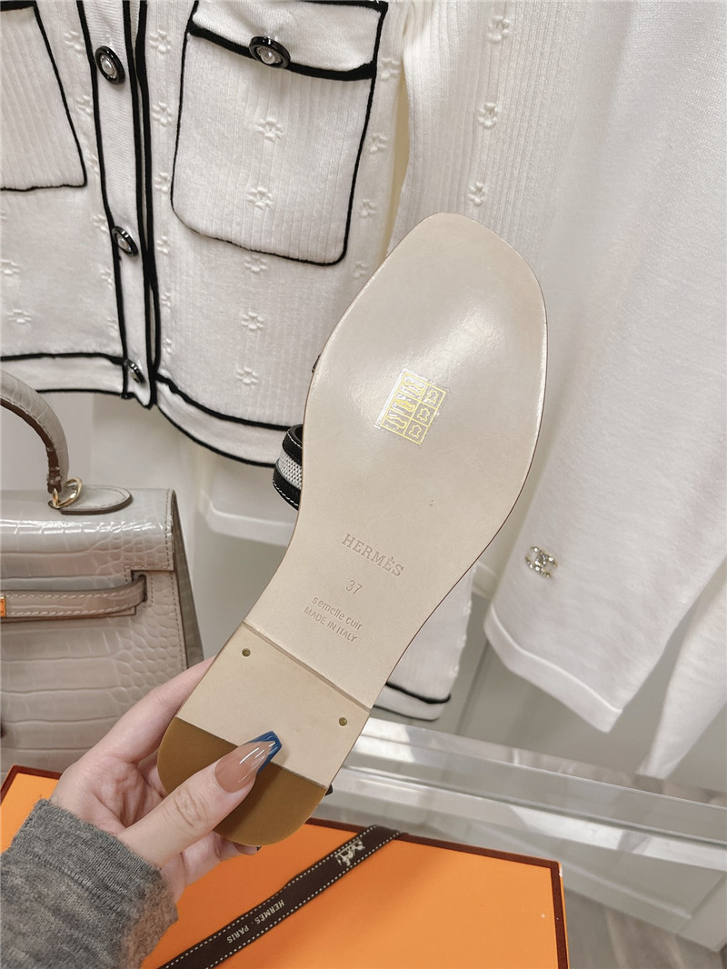 H**me5 flat sandals slippers