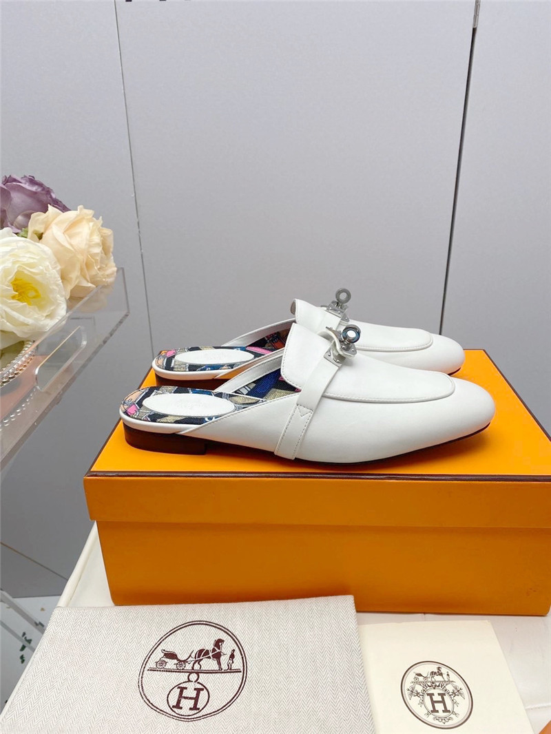 H**me5 kelly gold buckle slippers