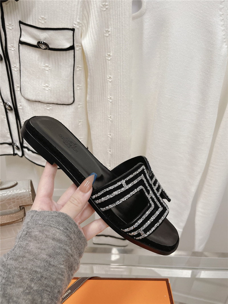 H**me5 flat sandals slippers