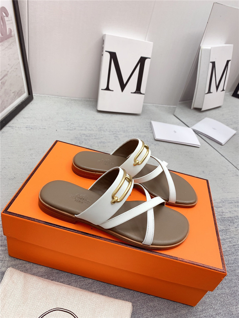 H**me5 flat slippers