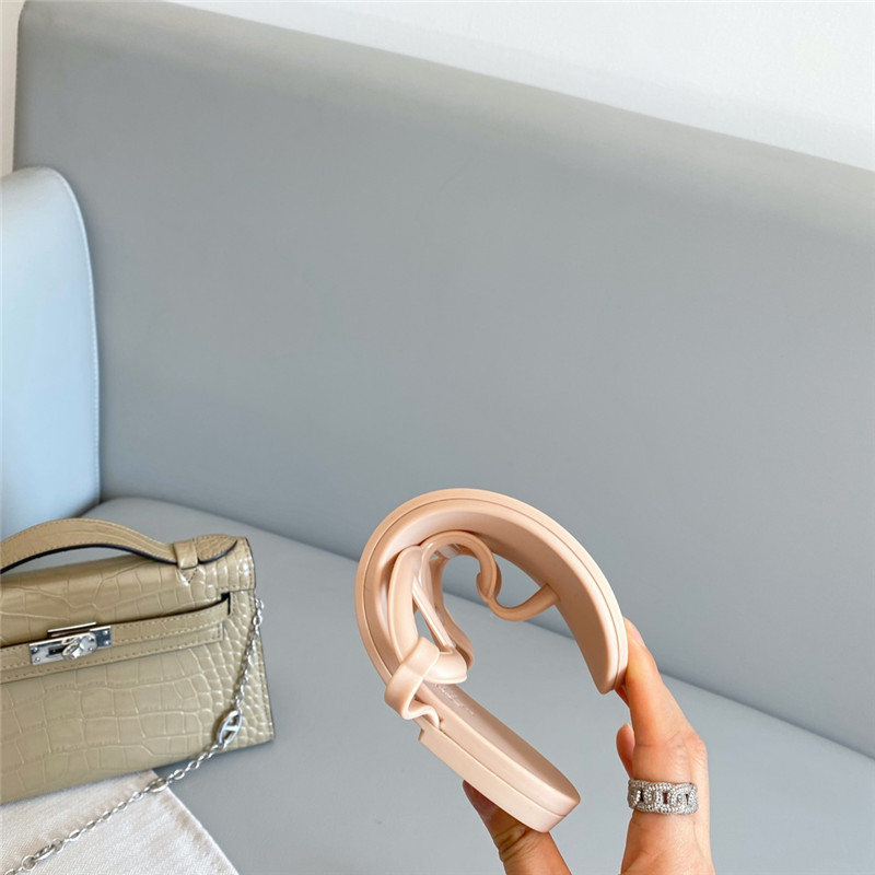 H**me5 new pig nose chain flip flops