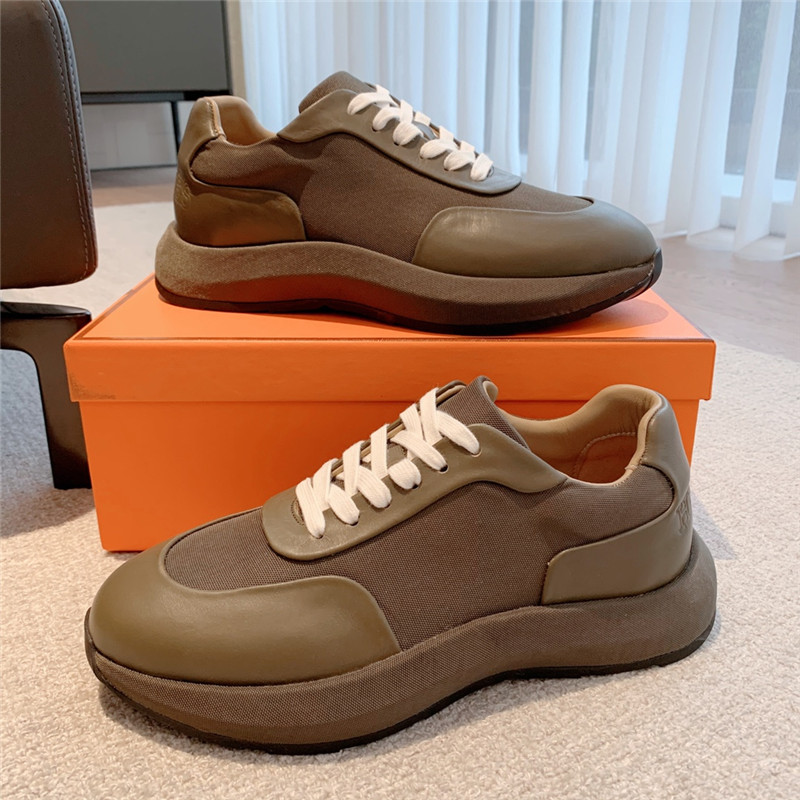 H**me5 classic look-alike British retro white shoes