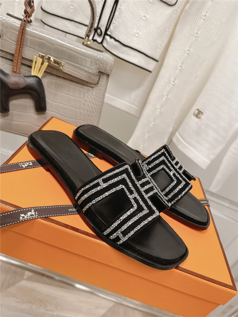 H**me5 flat sandals slippers