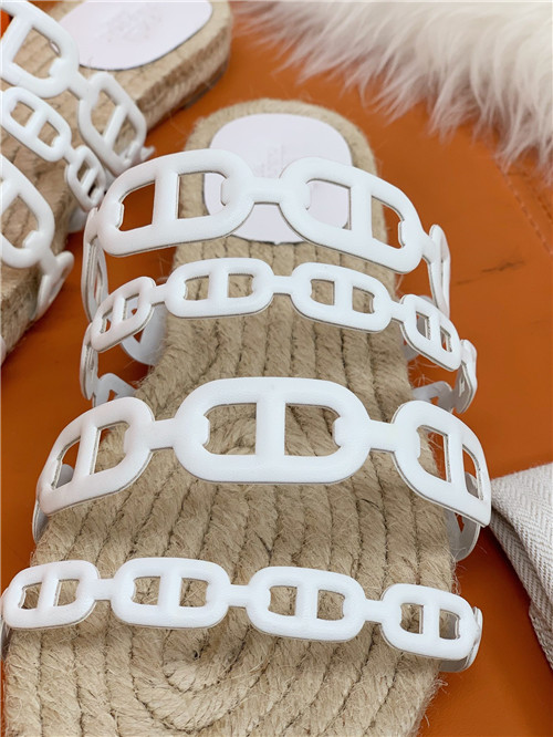 H**me5 flat slippers