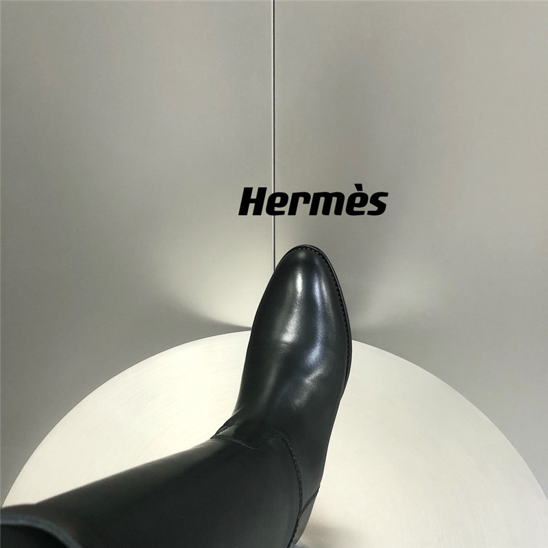 H**me5 jumping boots