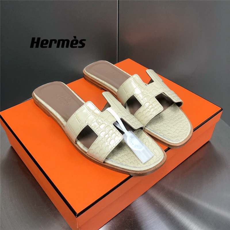 H**me5 oran crocodile slippers