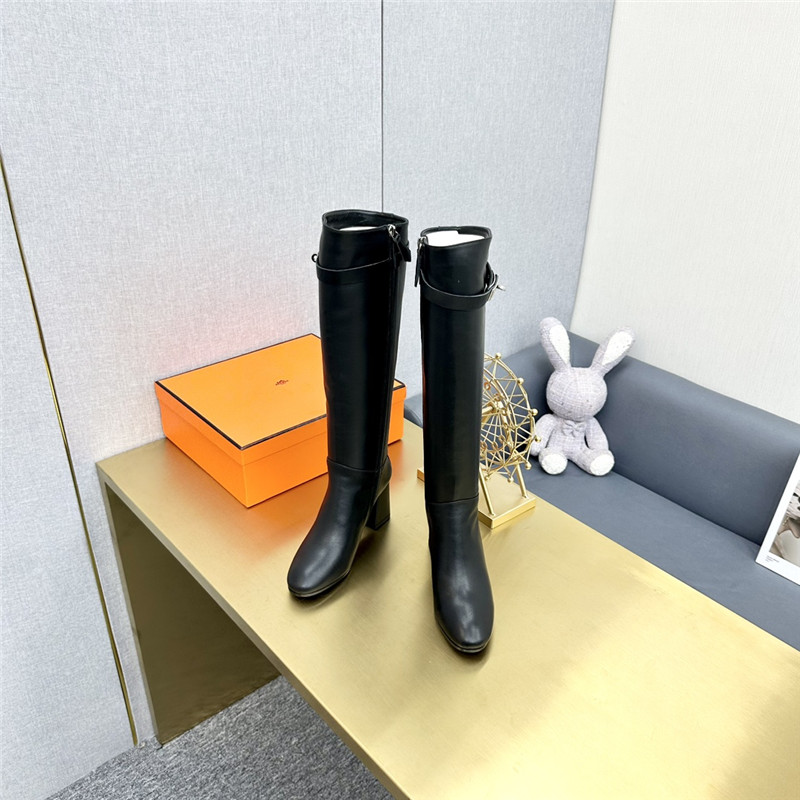 H**me5 Classic Boots