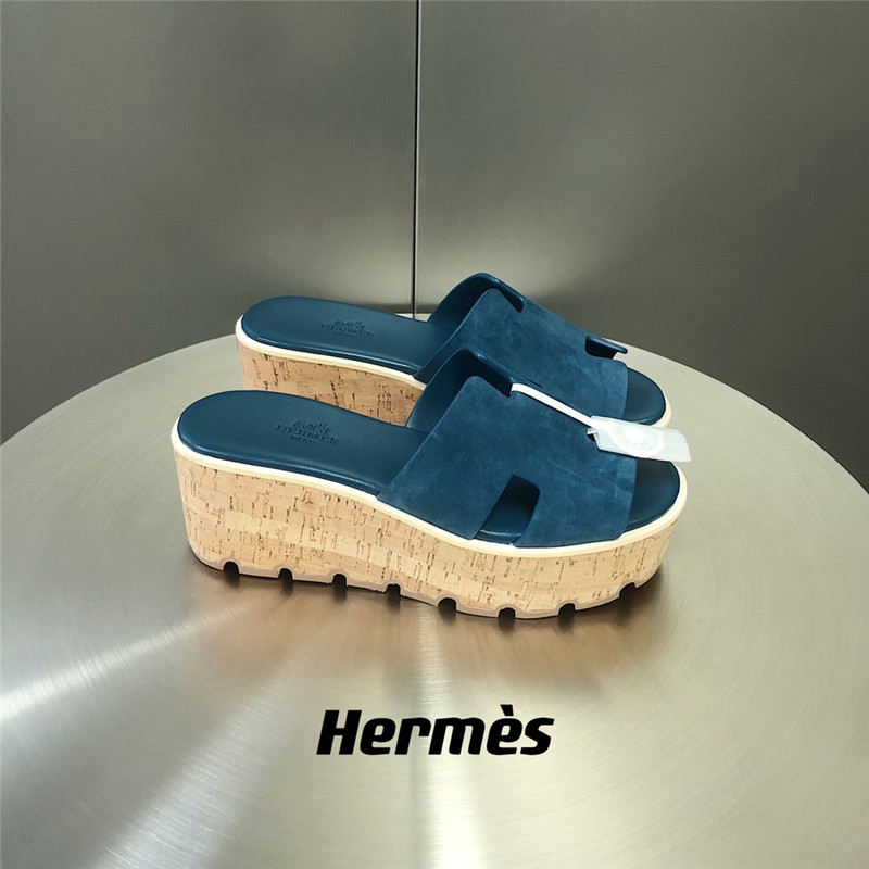 H**me5 Platform Slippers