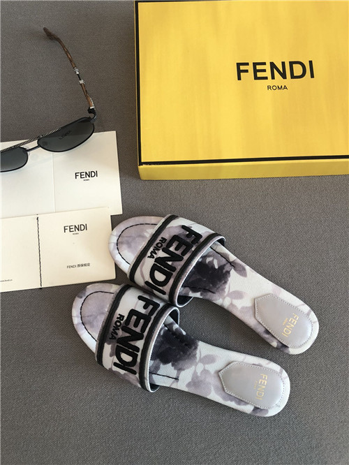 F**di slippers sandals