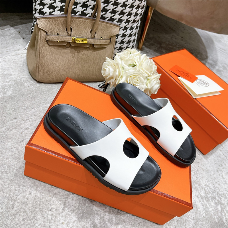 H**me5 platform slippers