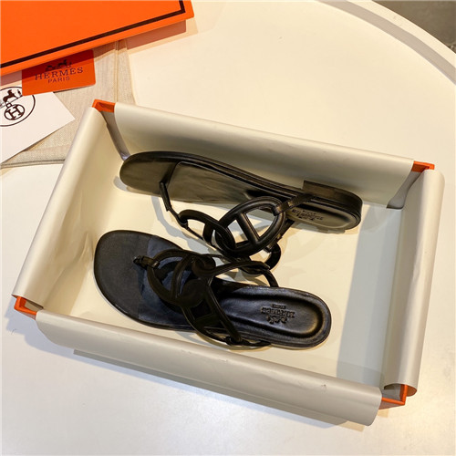 H**me5 finger slippers