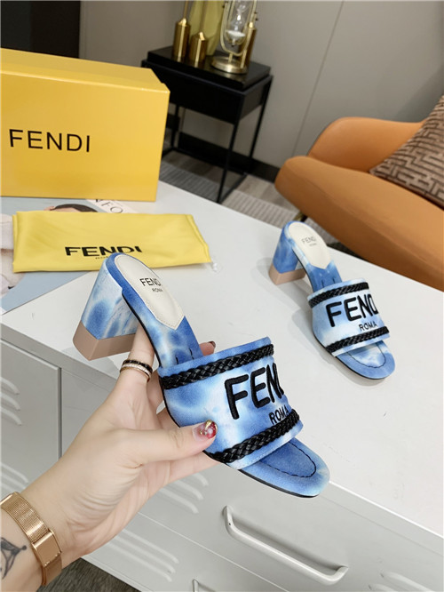 F**di logo sandals