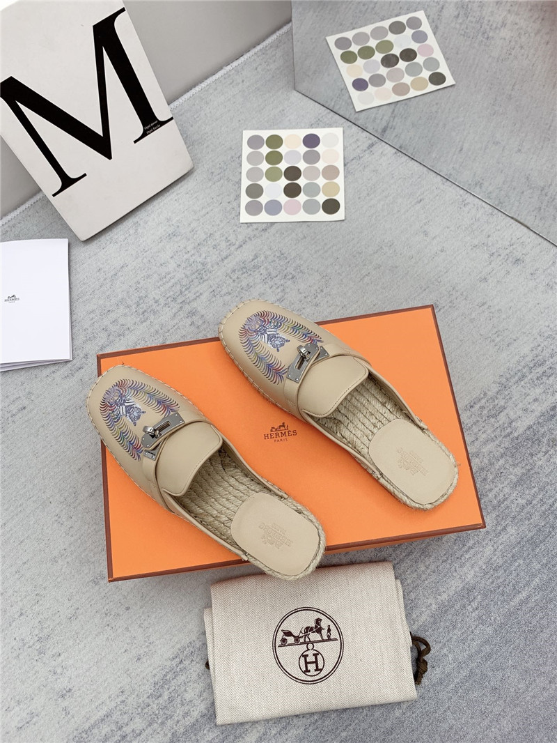H**me5 loafer slippers