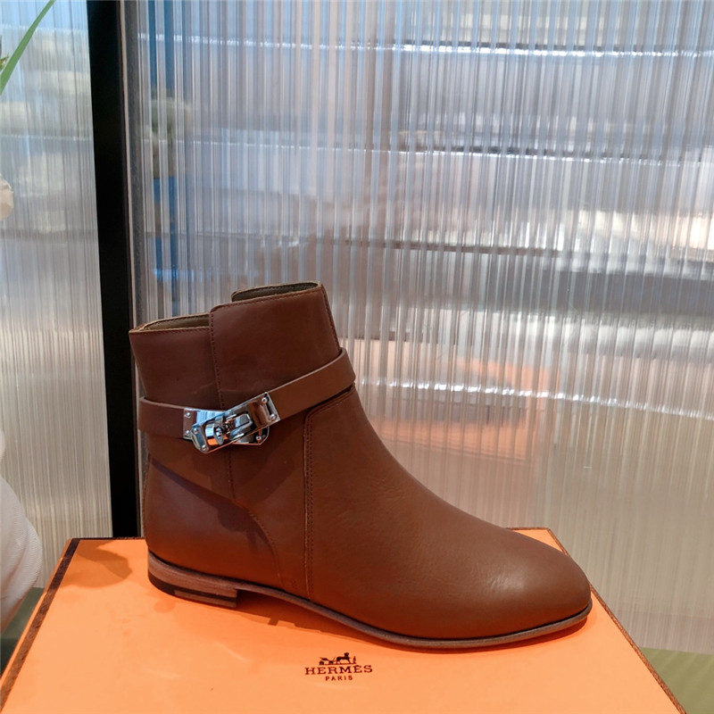 H**me5 kelly buckle ankle boots