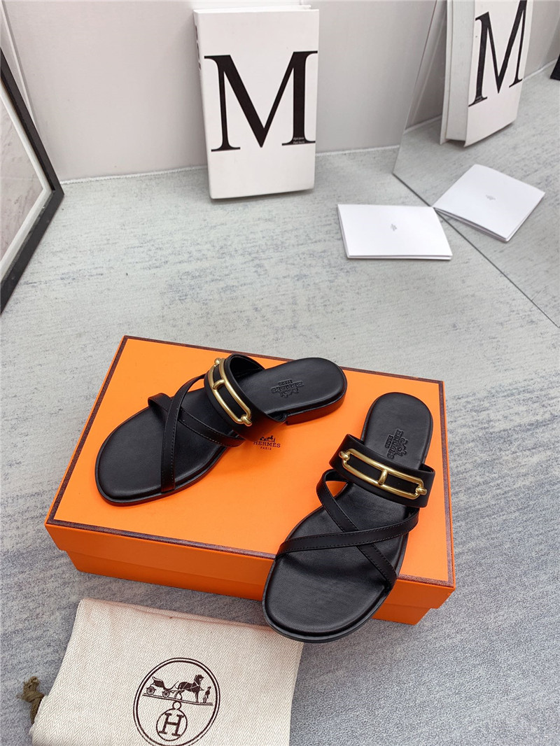 H**me5 flat slippers