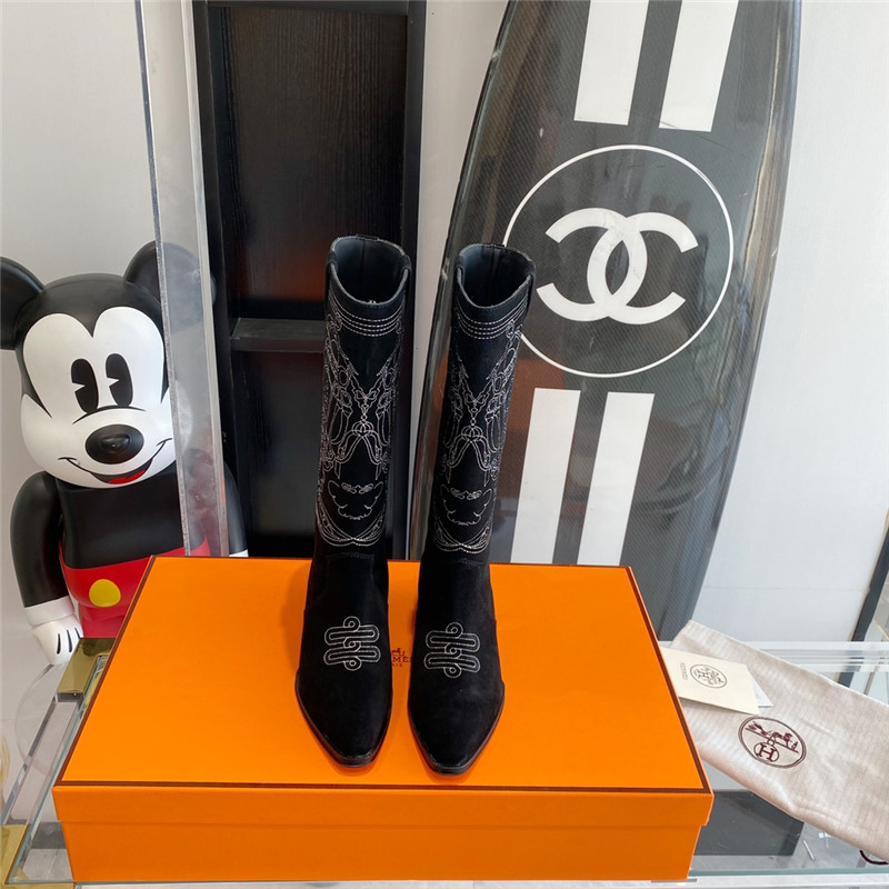 H**me5 embroidered long boots