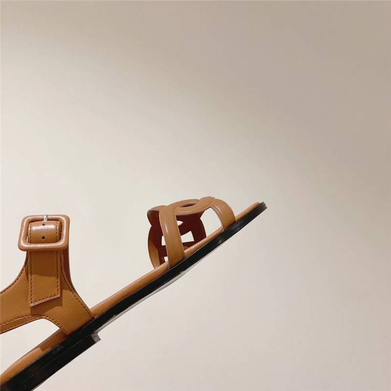 H**me5 extra flat sandal