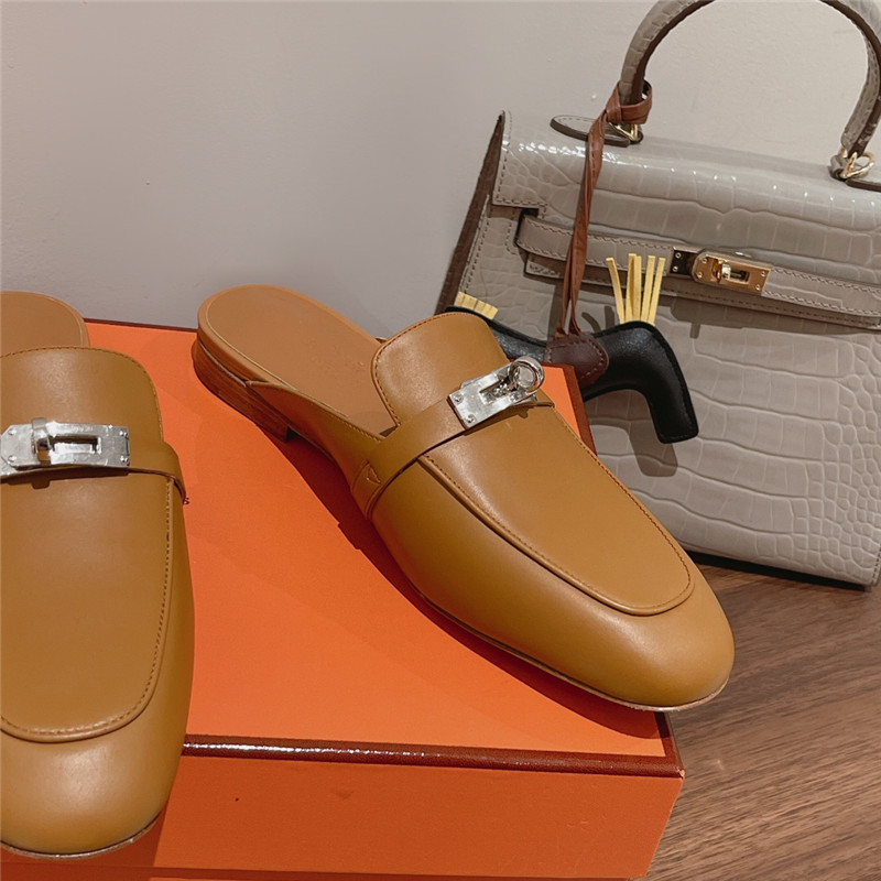 H**me5 mini kelly slippers