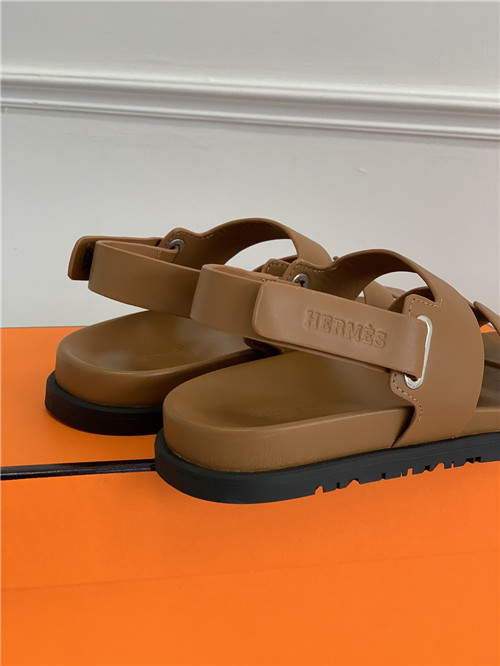 H**me5 Chypre Dupe sandals women