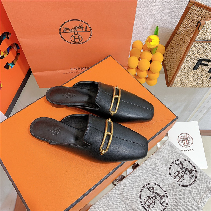 H**me5 flat slippers