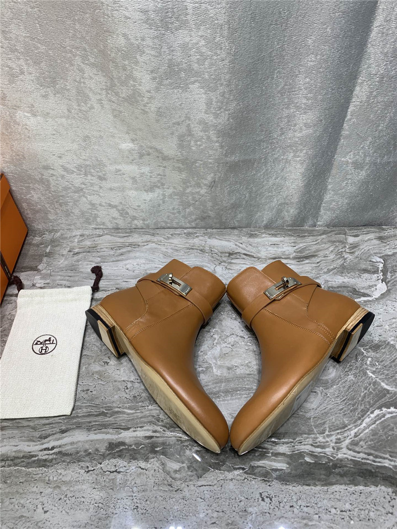 H**me5 kelly ankle boots
