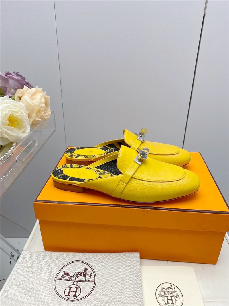 H**me5 kelly gold buckle slippers