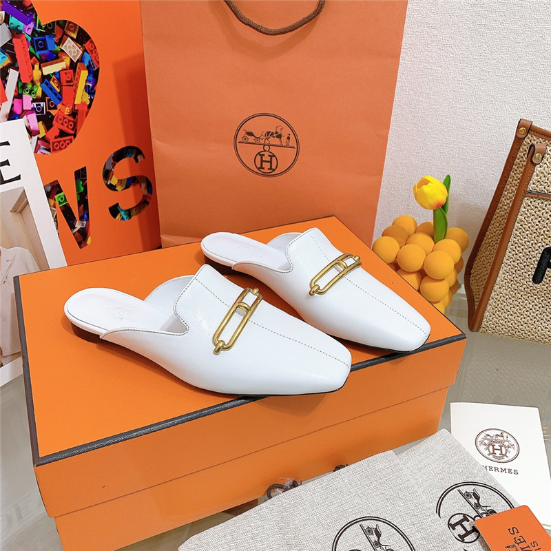 H**me5 flat slippers