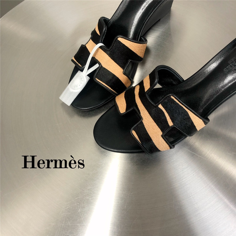 H**me5 legend wedge sandals
