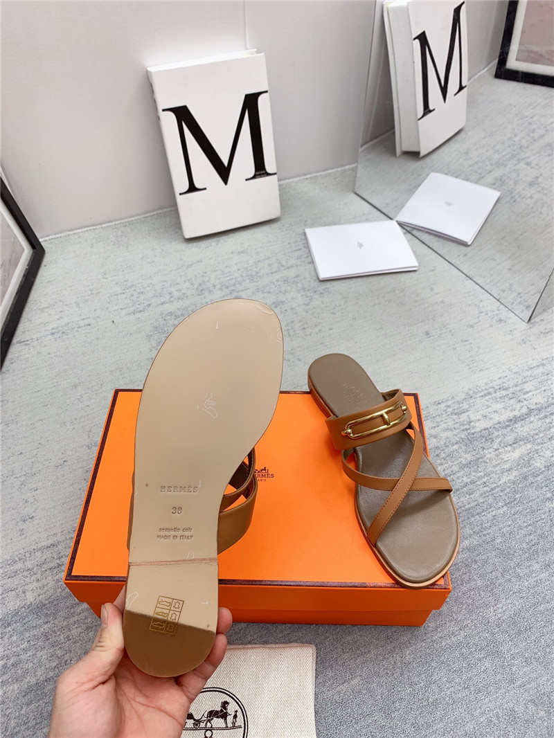 H**me5 flat slippers