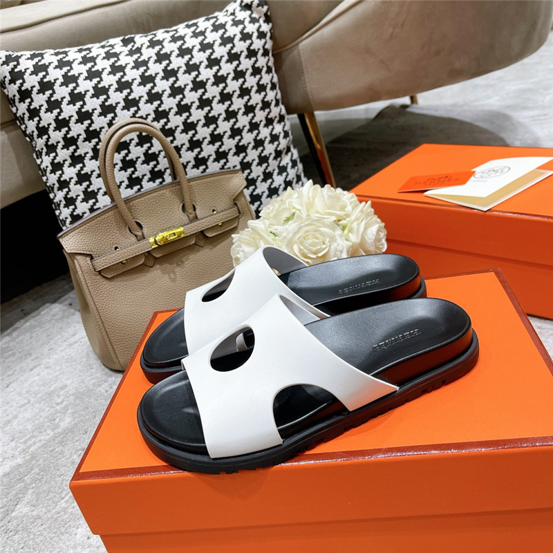 H**me5 platform slippers