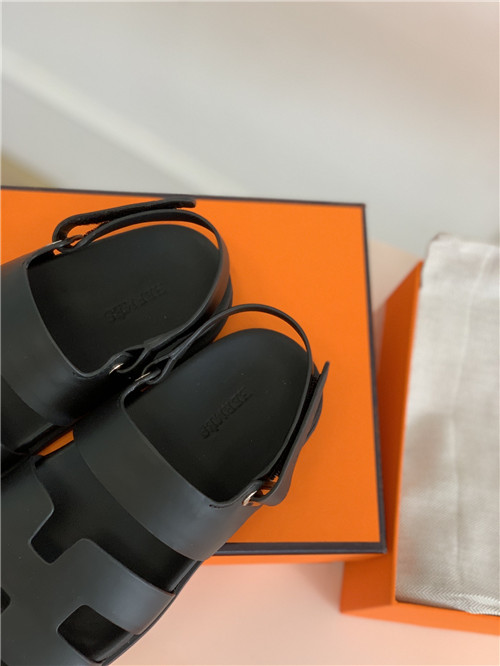 H**me5 Chypre Dupe sandals women