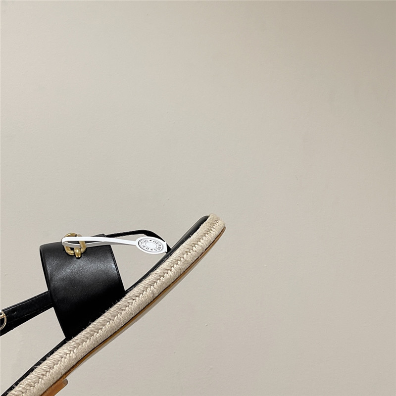 H**me5 knitted flat sandals