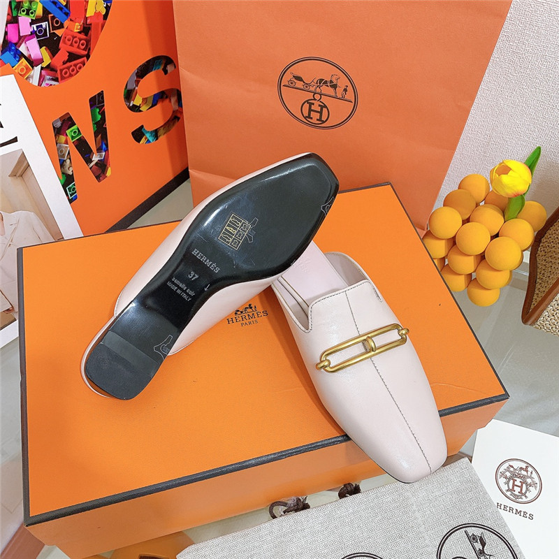 H**me5 flat slippers