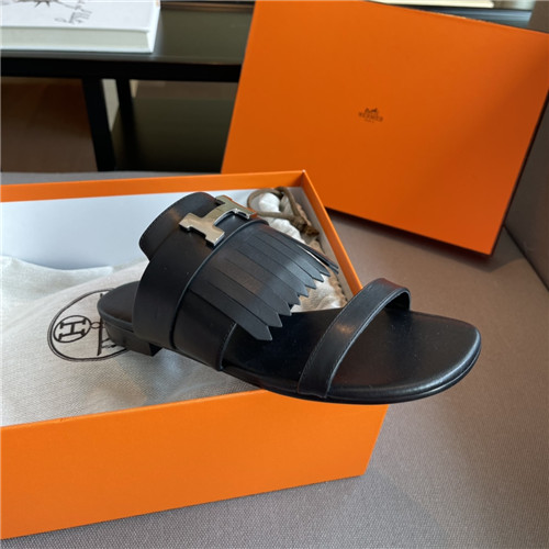 H**me5 H flat slippers