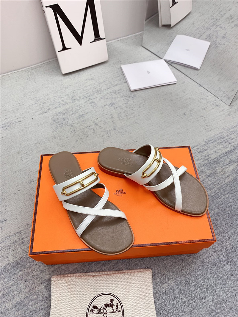 H**me5 flat slippers