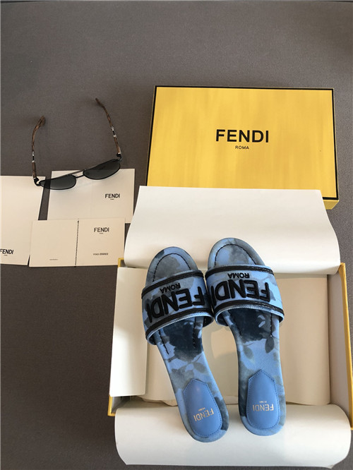 F**di slippers sandals
