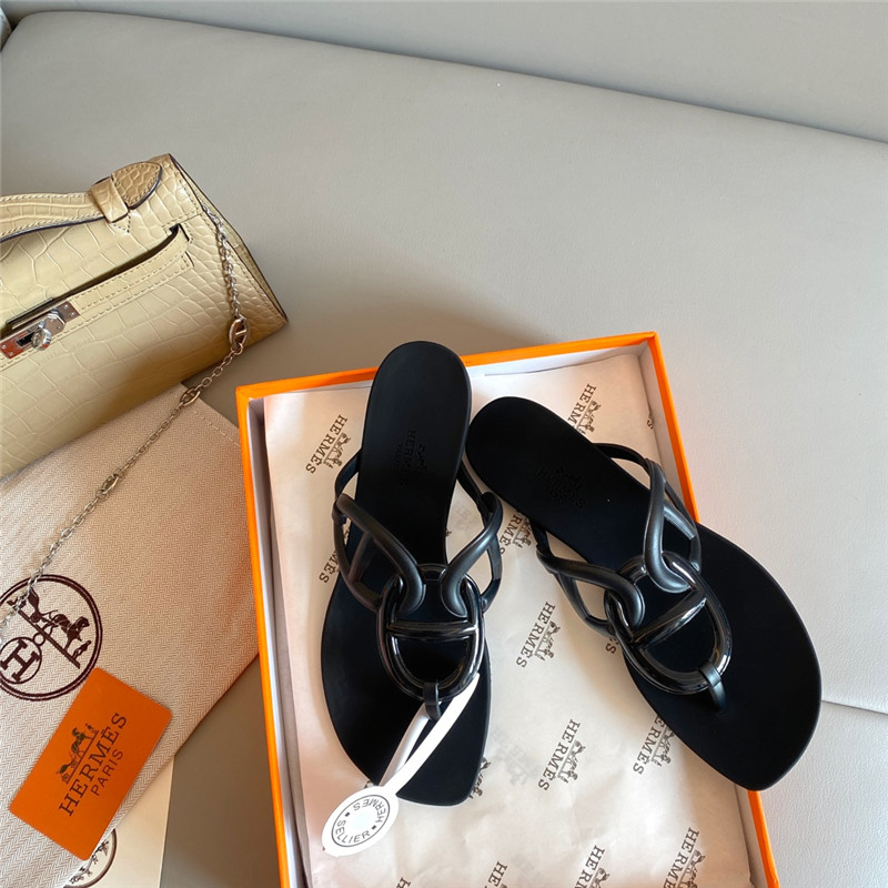 H**me5 new pig nose chain flip flops