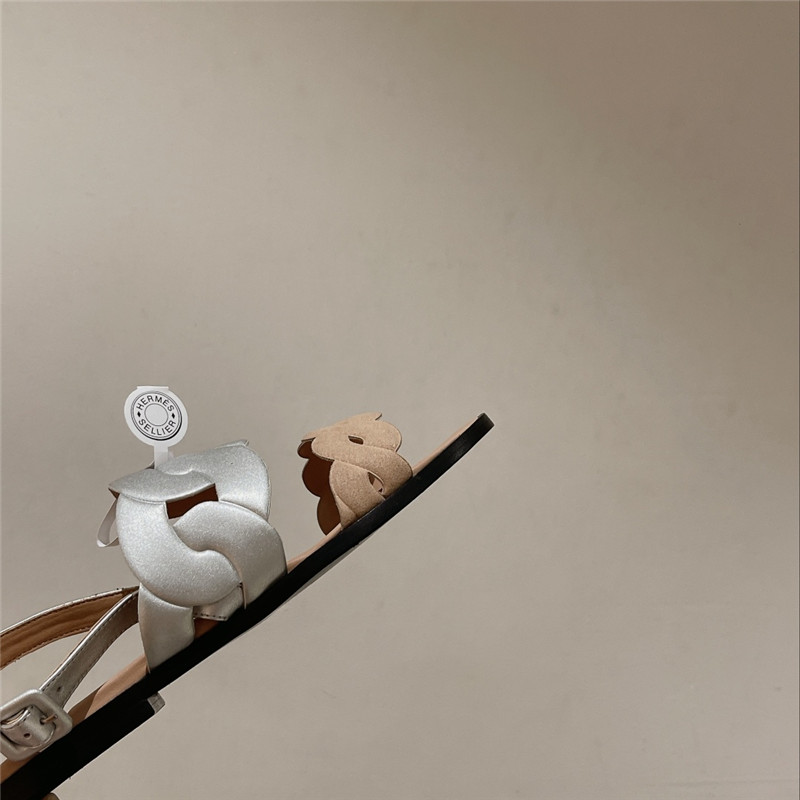 H**me5 pig nose sandals