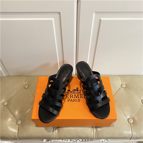 H**me5 Sandals Dupe block heel