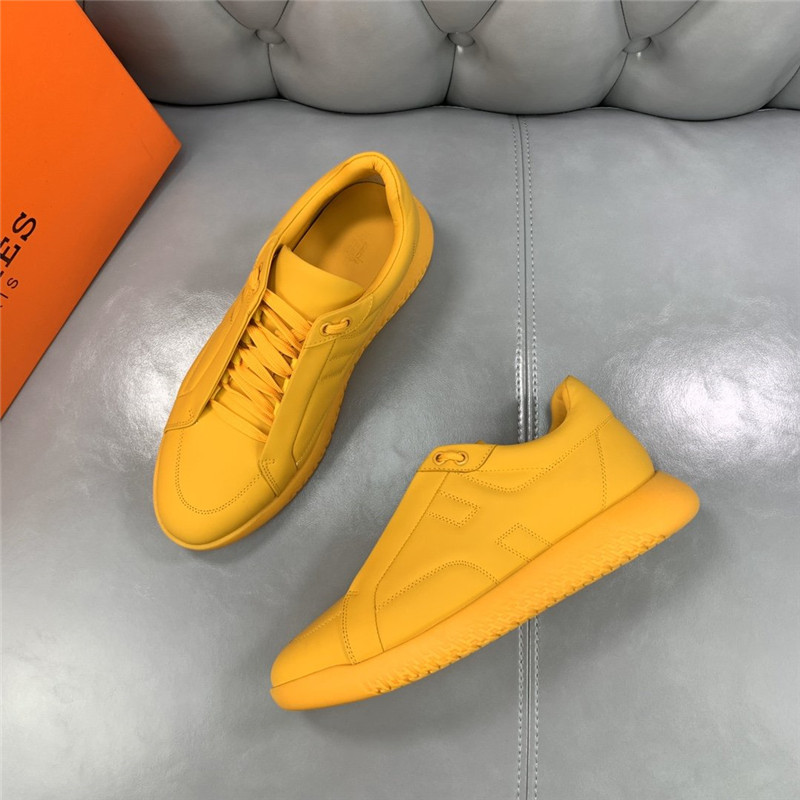 H**me5 Men s sneakers