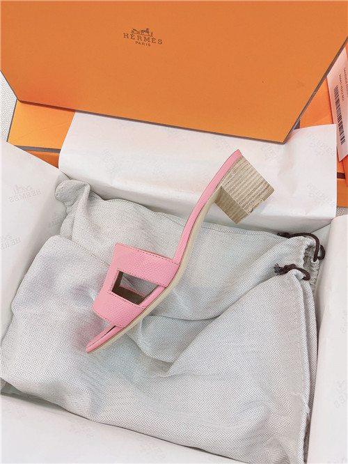 H**me5 oasis sandals